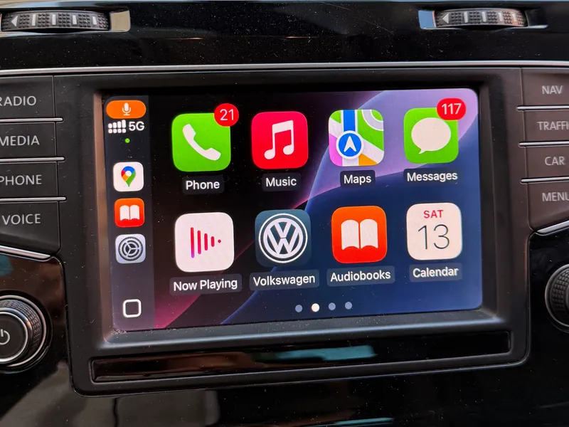 Volkswagen — Apple CarPlay / Android Auto