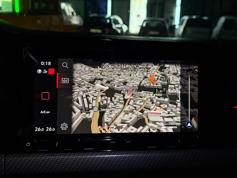 Volkswagen - Navigation / Maps - Navigation map on the central display